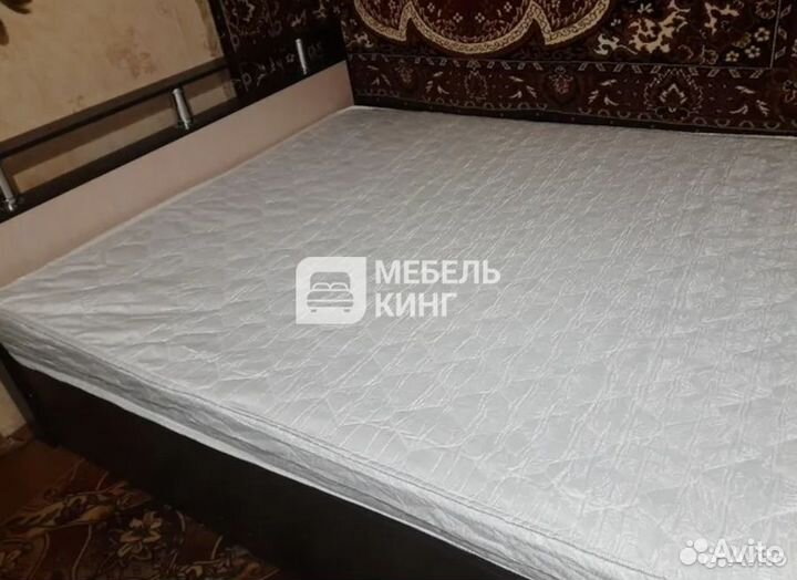 Кровать двуспальная