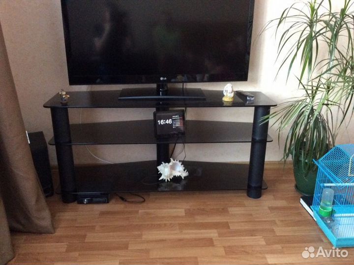 Продам подставку под телевизор