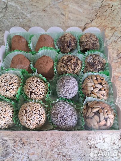 П.П. контакты ручной работы из сухафруктов