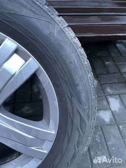 Nokian Tyres Hakkapeliitta R2 SUV 235/60 R17 106R
