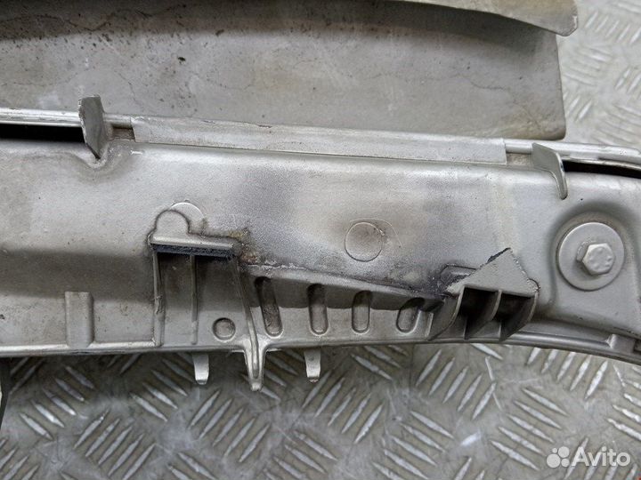 Панель передняя (телевизор) для Ford Focus 1