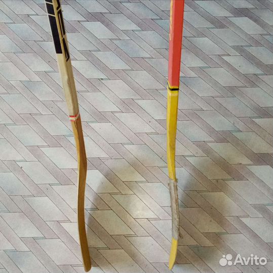 Клюшки хоккейные