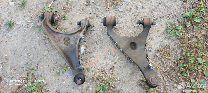 Рычаги передней подвески Subaru Outback 2010