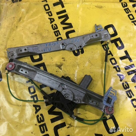 Левый стеклоподъемник Opel Corsa D