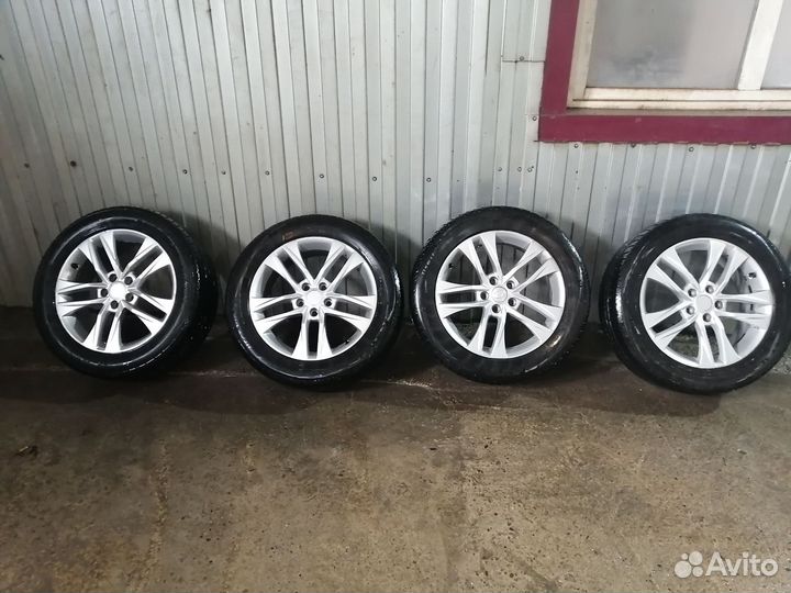 Комплект летних шин 235/55/18