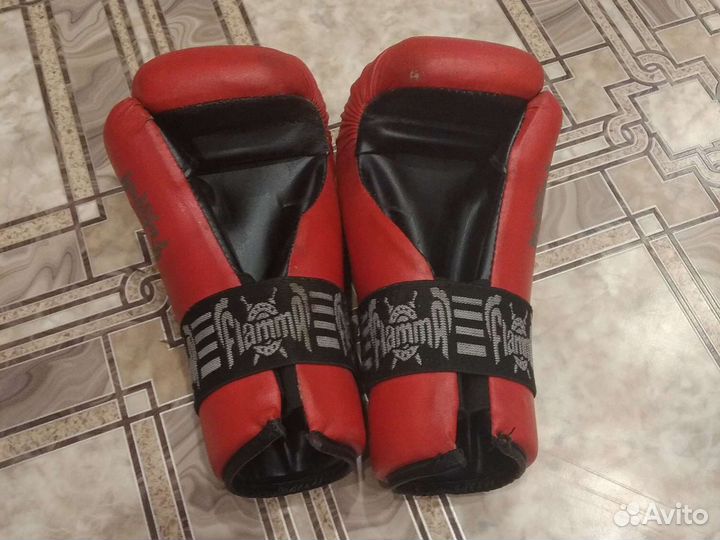 Перчатки тхэквондо flamma. Размера S. Ладонь откры