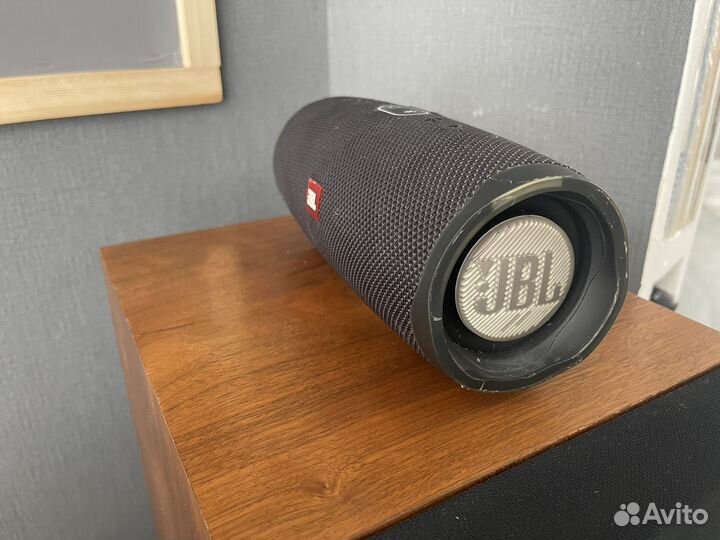 Bluetooth колонка JBL