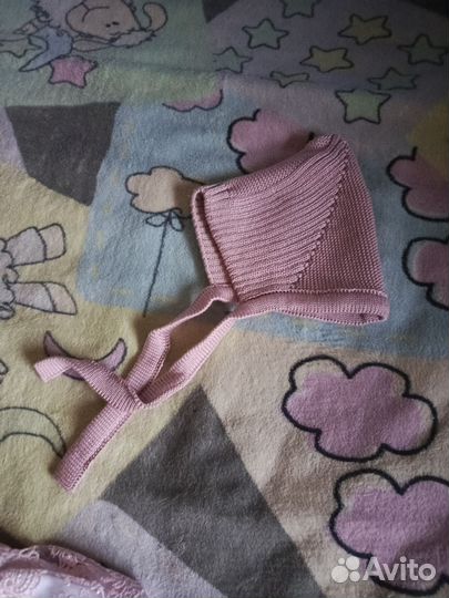 Чепчик для малыша вязанный