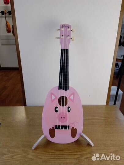 Новое укулеле Belucci MU2115 Pink Pig