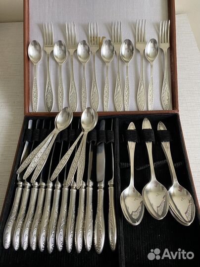 Мельхиоровые ложки, ножи, вилки, «Пламя», «Роза»