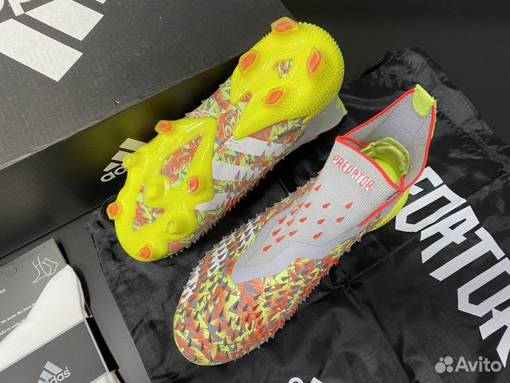 Футбольные бутсы adidas predator freak yellow