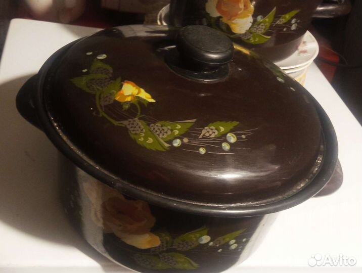 Набор кастрюль, селедочницы, посуда