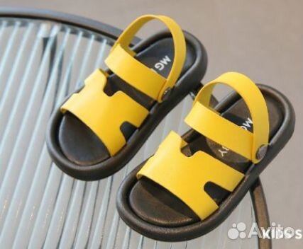 Сандали детские