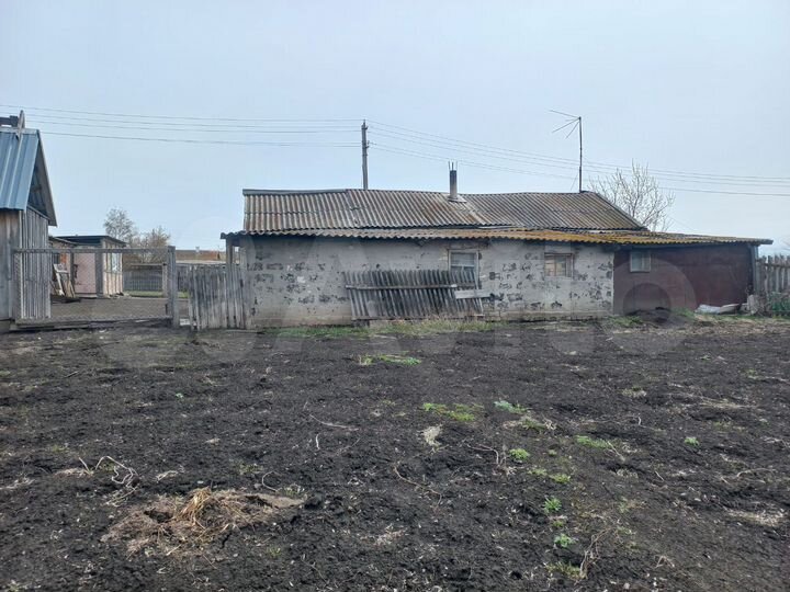 Дом 26 м² на участке 10 сот.