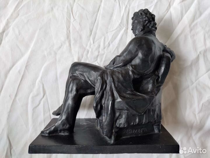 Статуэтка Пушкин металл