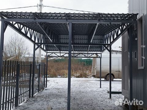 Навес из металлочерепицы и профнастила
