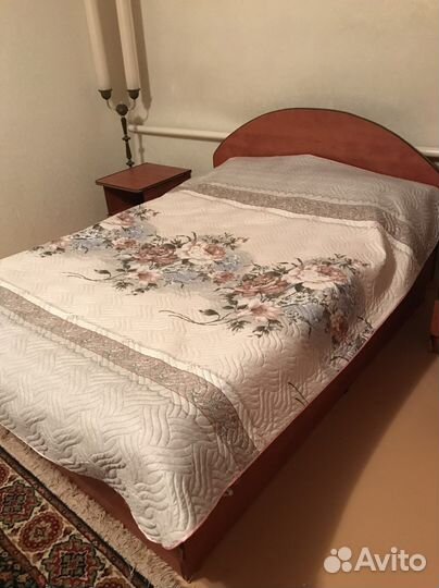 Спальный гарнитур бу