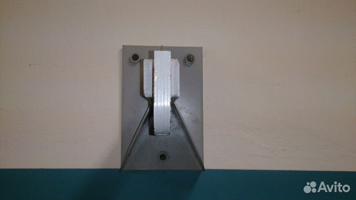 Крюк- крепление для боксёрского мешка,груши