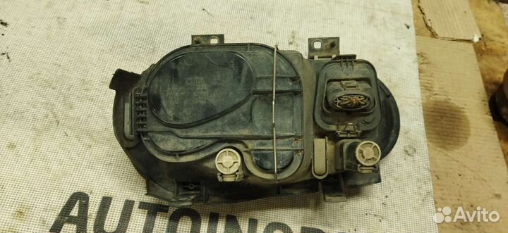 Фара правая volkswagen golf 4 1j1941018k