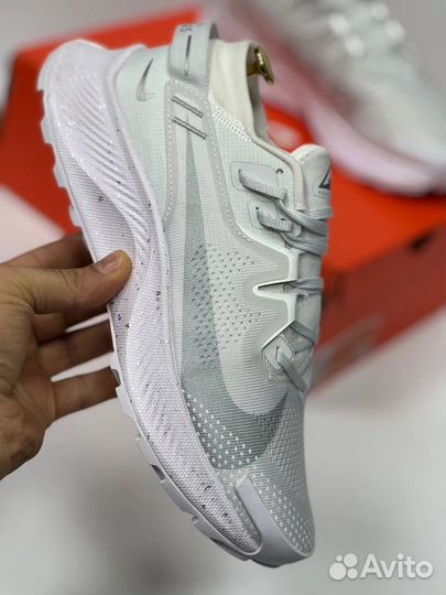 Кроссовки мужские nike
