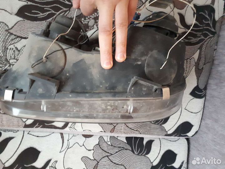 Правая фара гольф 4 черная линза