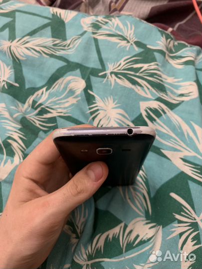 Samsung Galaxy j3 2016