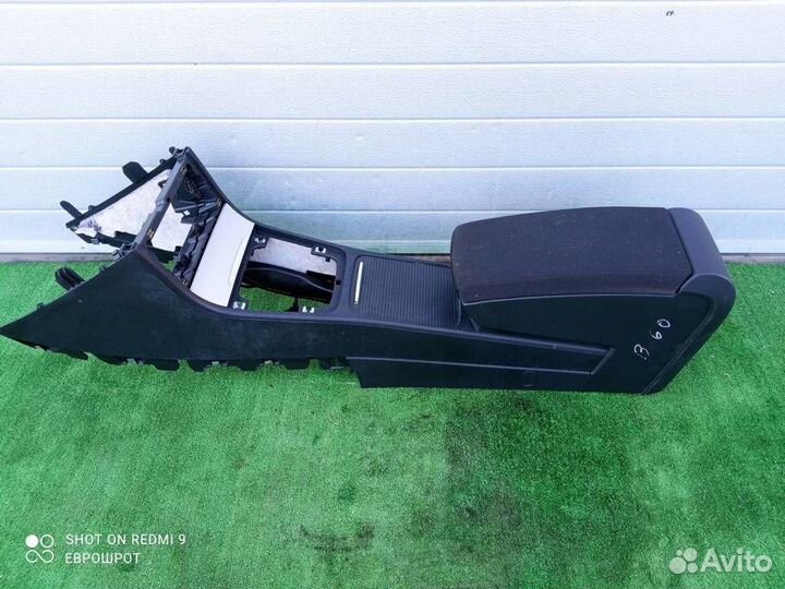 Подлокотник Volkswagen Passat (B6) (2005-2010) Фо