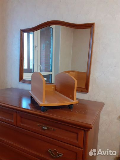 Подставка органайзер на колёсах