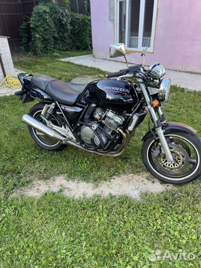Honda cb 400 sf