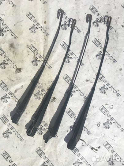 Поводок дворников Ford Transit