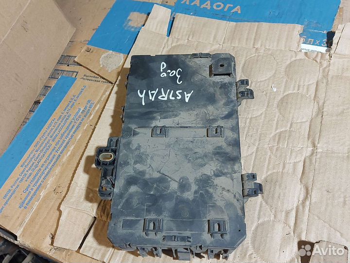 Блок предохранителей и реле (Opel Astra)