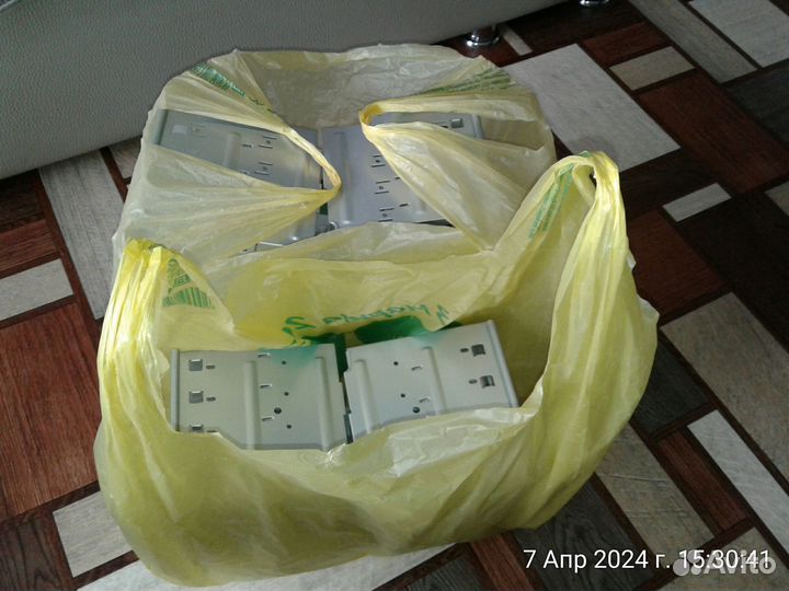 Корзина для жёстких дисков. 10 штук. Отдам