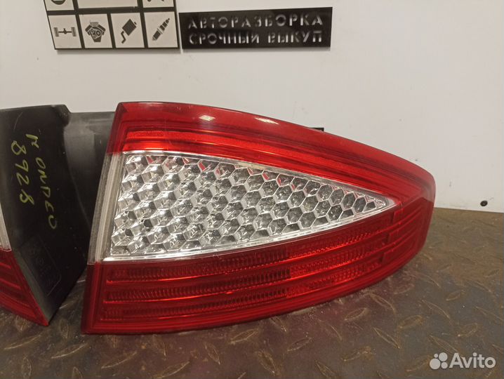 Фонарь задний наружный для Ford Mondeo 4