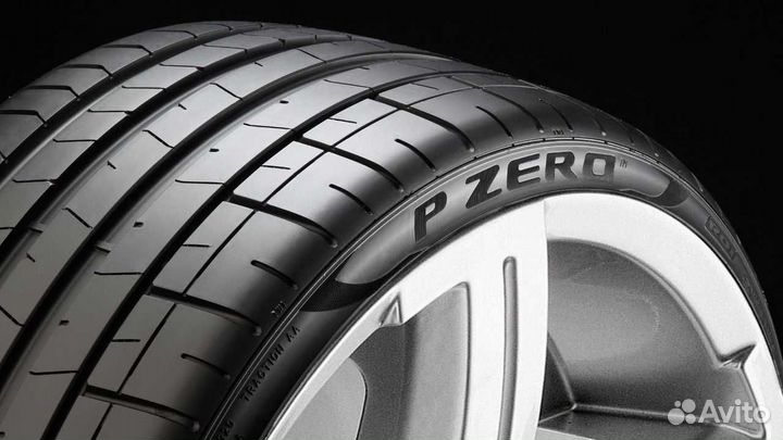 Pirelli P Zero PZ4 255/35 R19 96Y