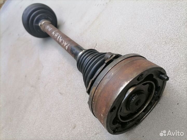 Полуось передняя левая для VW Passat B4 1994-1996