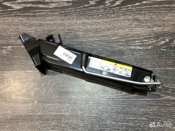 Домкрат VAG Tiguan Q3 5N0 PQ