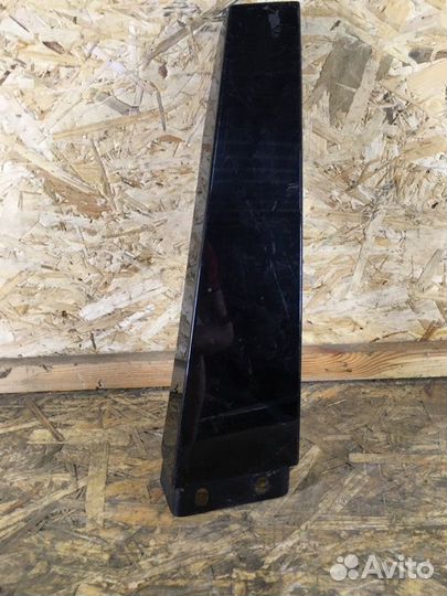 Накладка стойки левая Skoda Rapid