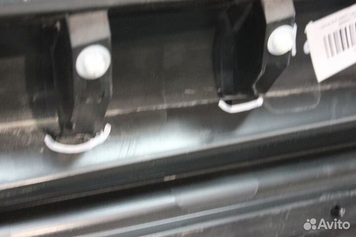 Накладка двери задней правой - Lexus RX 4