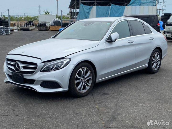 В разбор из Японии Mercedes-Benz C200 W205