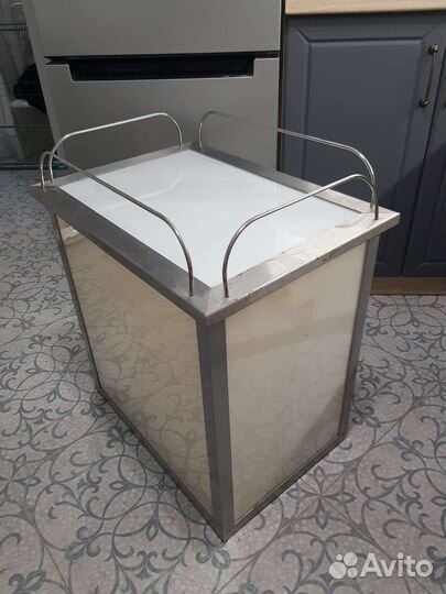 Тумба подставка витрина