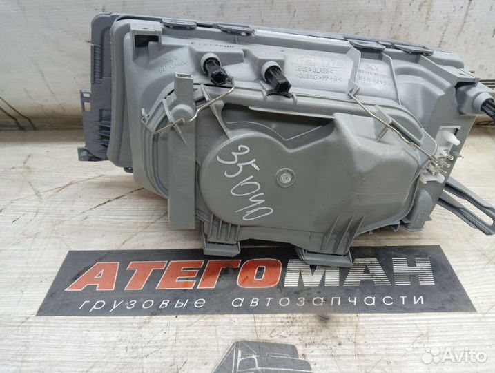 Фара передняя правая Mercedes-Benz E-Klasse 190