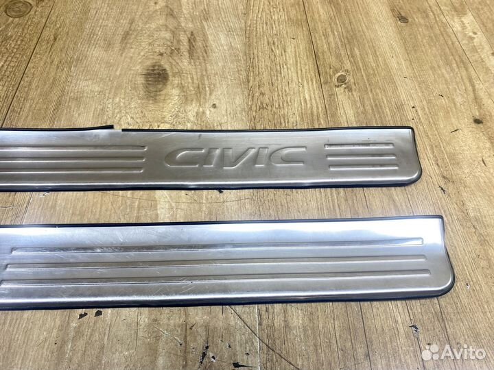 Накладки на пороги хром Honda Civic Ek3