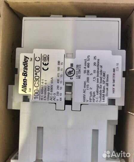 Allen Bradley 100-C30KF00 Контактор C30