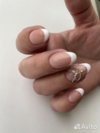 Маникюр педикюр