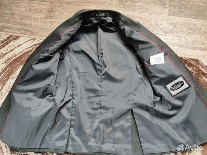 Школьный костюм