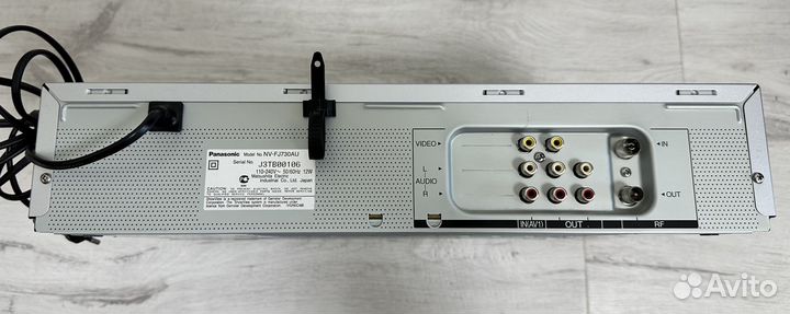 Hi-Fi видеомагнитофон Panasonic NV-FJ730