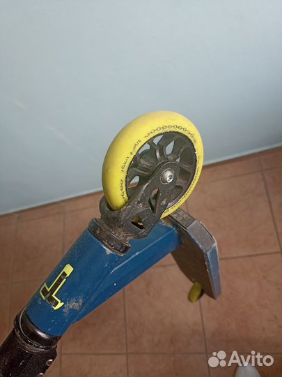 Трюковой самокат