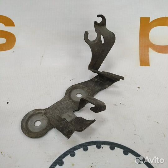 Кронштейн Bmw 520D G30 2019