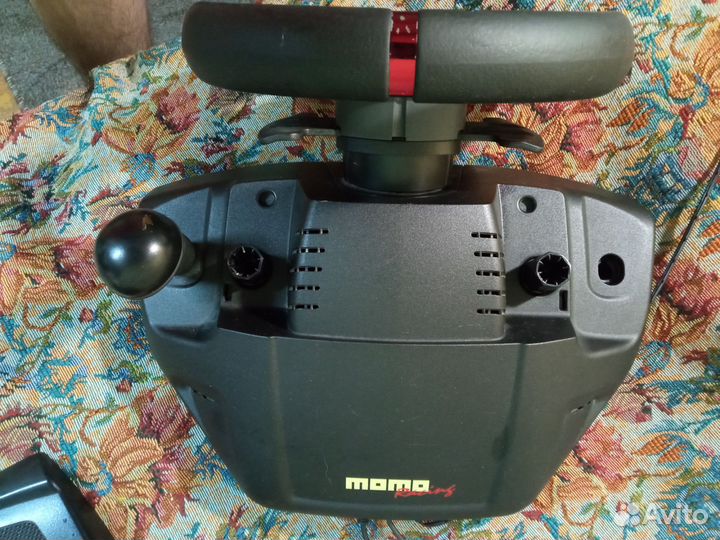 Игровой руль logitech momo racing
