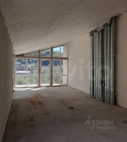 Дом 368,8 м² на участке 3,88 га